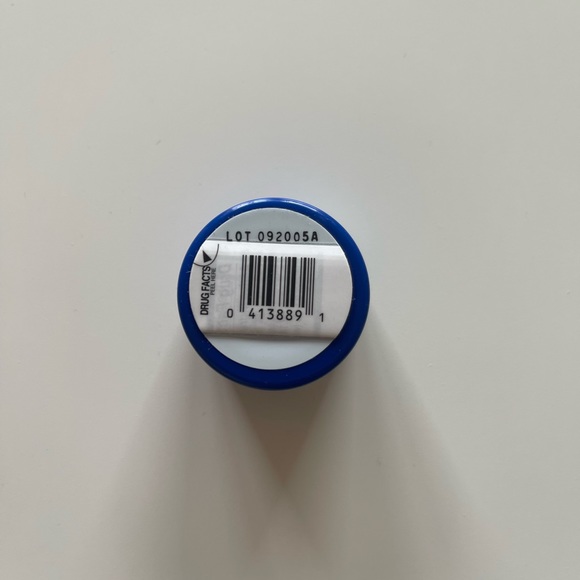 Brand : Blistex Lip Medex
5 Counts
Wonderful lip balm for any age and gender 😍 - Picture 4 of 4